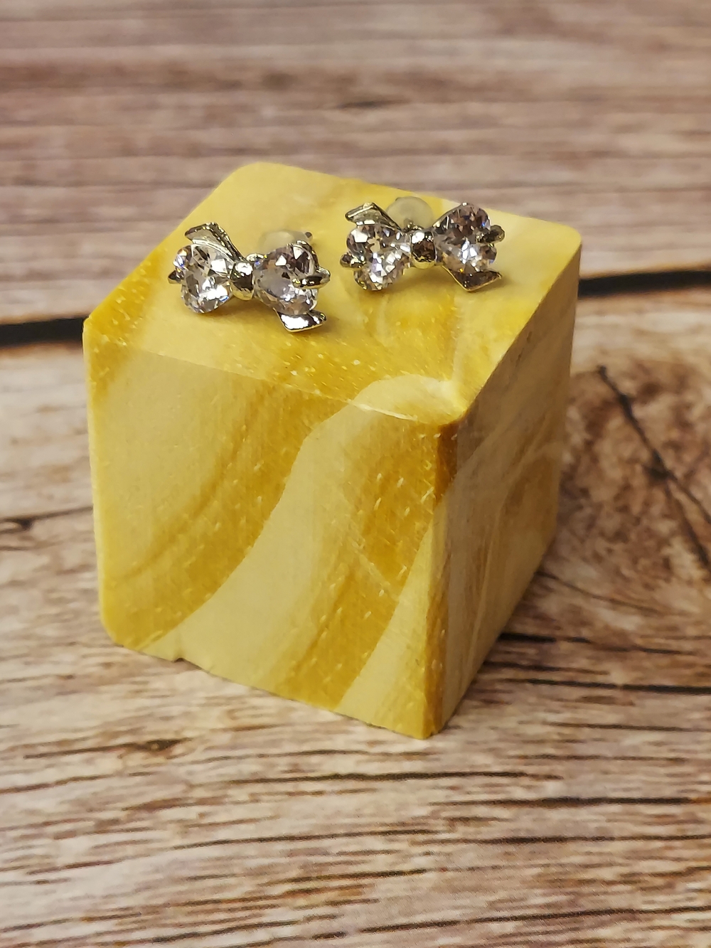Bow Stud Earrings - Clear/Silver